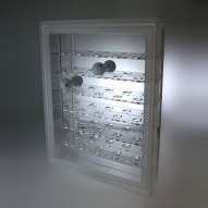 Ball-Vitrine